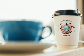 В честь Всемирного дня мытья рук компания ECOLAB и кофейня Good Enough организовали креативную акцию «Кофе в чистые руки» 