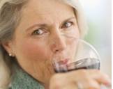 Бокал вина в день не вредит пациенткам с раком груди