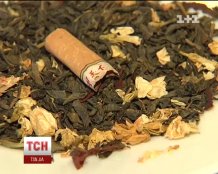 Киевлянка нашла в китайском чае окурок с иероглифами