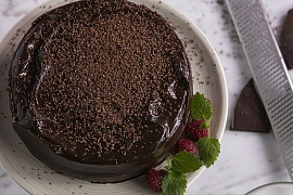 Шоколадный бисквитный торт от бренд-шефа Electrolux Дмитрия Снурницина