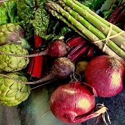 Как продлить жизнь овощей в холодильнике