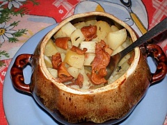 Говядина с овощами по - старорусски,  с лисичками и орегано