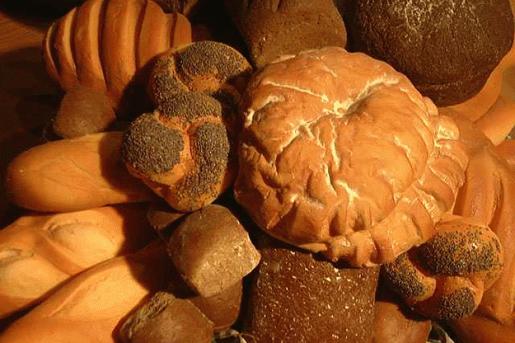 Приснился хлеб