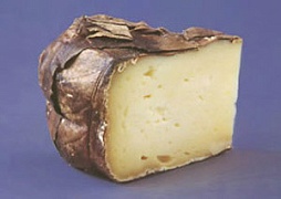 Второй этап изготовления сыра Сулугуни
