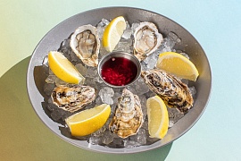 Устричный ужин в TRUE COST