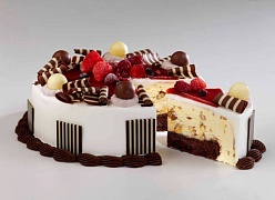 «Баскин Роббинс» предлагает новую коллекцию тортов-мороженое на зиму 2013/2014 годов