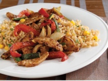 Свинина по-мексикански с рисом и кукурузой