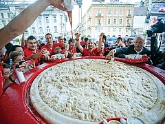 Хорватия: рекордная чашка капучино