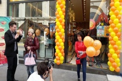 Москвичка выиграла годовой  запас шоколада в фирменном магазине «Алёнка»