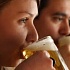 Замужние женщины пьют больше, чем женатые мужчины