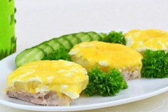 Мясо с ананасами