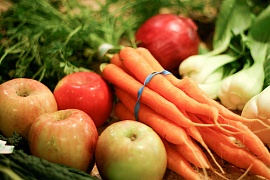 Половина европейских фруктов и овощей пошла на свалку 