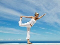 Йога в воздухе - новый способ держать форму