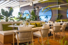 Теплая веранда в ресторане Atlantica