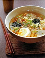 Суп с лапшой рамен в Токийском стиле