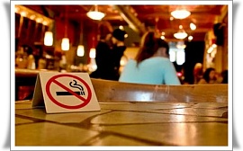 В Киеве выписан первый штраф за курение в ресторанах