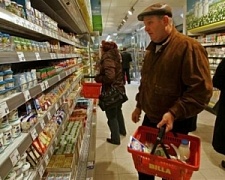 Украинцы переходят на дешевые продукты