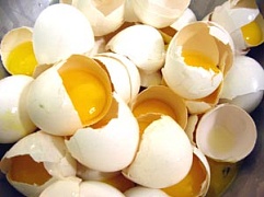 В Перми недовольные ценами покупатели разбивают куриные яйца