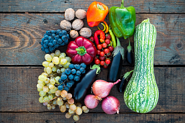 Советы экспертов: как хранить овощи и фрукты, чтобы они дольше оставались свежими