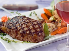Этикет за столом — Как есть блюда из мяса?